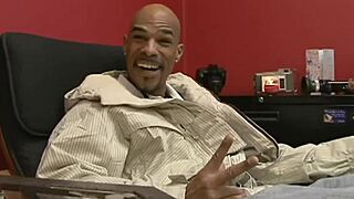 Maria and Jennifer share big black cock in interracial threesome blowjob