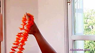 Longinquinquennial babe with long legs gets fucked in Alps