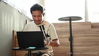 Hey, all you guys got short dicks, even you at work!