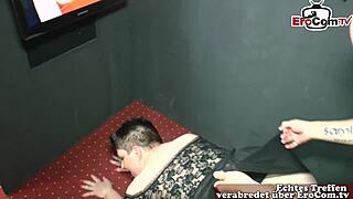 curvy german housewife swings hard! 😜