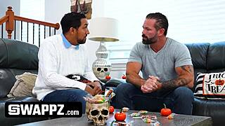 i fucked my stepsister's tight pussy 'cause her boyfriend couldn't 😅