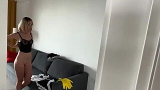 i spy on the maid cleaning and crave her wet pussy