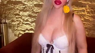 I'm back from the shower, can you fuck my wet pussy?