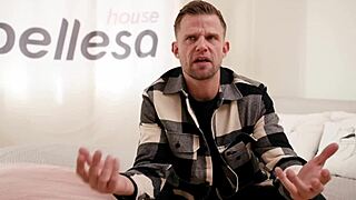 Big-Assed Beauty Sophia Burns Takes It Up The Bum With Vince Karter