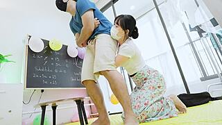 家教老师在激烈课程中猛钻