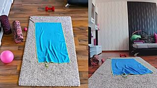 Wet naked workout spreading asshole