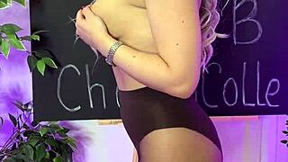Nylon sex with coffee huing hot teacher in tights