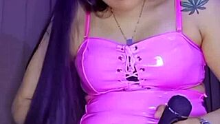 18 year old beauty masturbates just for you 😍