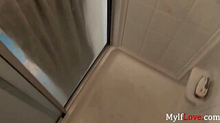 i love her pink milf lips sucking my cock