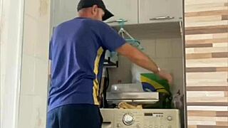 Casada flashing her big pussy lips near husband