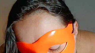 infiel wife masturbates for husband's boss in colombia