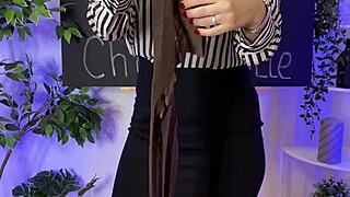 nylon club - sexy mature in SHEER BROWN PANTYHOSE