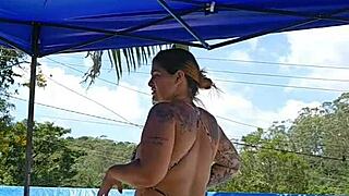 Married woman in tight body, husband sees her ass 😏