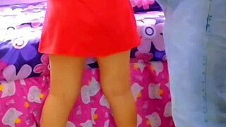 No puedo creerlo mi vecina cogiendo con la ventana abierta me preguntó si podría unirme también