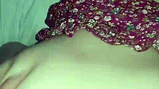 como me encanta cuando me ponen de perrito y me parten en dos con ese monster cock