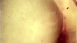 I am doing amateur anal with the naughty teen.