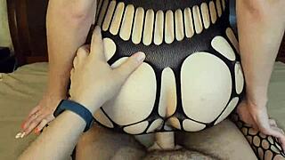 hot girl blowjobs then dogstyle fucking with cum