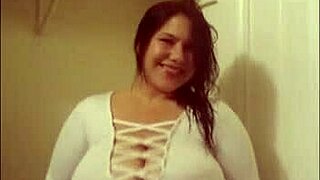 I'm masturbating in my bedroom on webcam, cumming hard for you all.