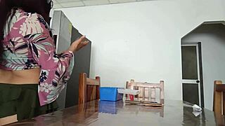 i-i can't believe the housewife showed her vagina on the table while i checked the fridge, oh man!