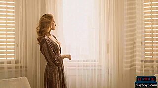 Cara Mell内衣脱衣撕衣服秀太刺激