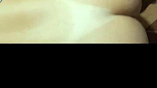 comprei uma cama king e inaugurei com minha amiga blonde, levamos gozada na boca do marido