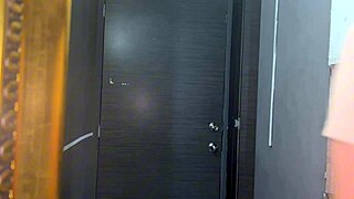 Hot Latina Fucks White Pizza Delivery Guy