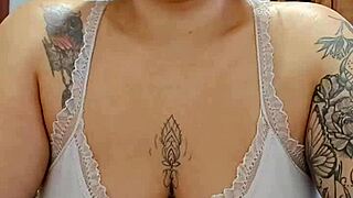 When I get horny, the light turns on. Want to see my tits?