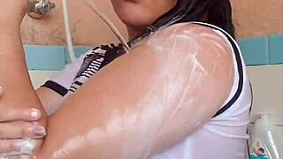 ele ama ver meu braço molhado - parte 2