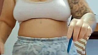 When I get horny, the light turns on. Want to see my tits?