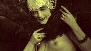 Vintage lesbians say, 'secret life'