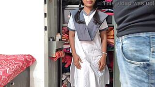 Indian couple fucks loudly in Hindi!