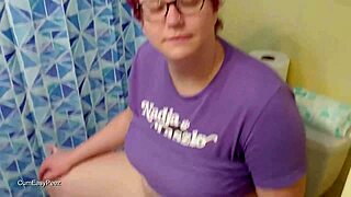 She pees a 37 scene compilation from the bathroom toilet