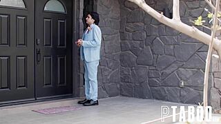 Prom Bombshell Kiki Daire Elias Cash For Sex?