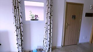 La Babysitter - Parte 1 Italiana Mi Succhia Il Cazzo Maiala E Pompinara Mi Parla Sporco