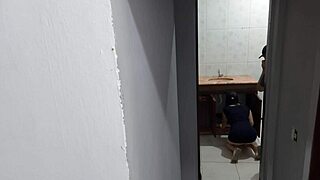 Wife Cheats with Plumber in Rough Homemade Action