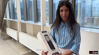 I received a powerful cumshot from my new toy svakom alex neo 2