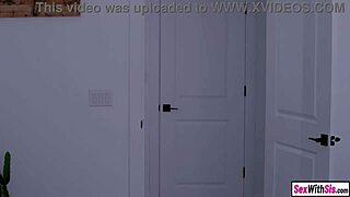 Hey, tiny teen 18+ apologizes by fucking big cock guy 😏🍆