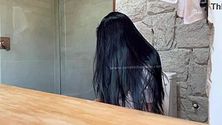 Who knew xixi na cabana could be such a golden shower fetish with latina flair?