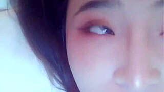 超辣瘦亚洲妹大奶无码自拍猛操