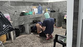 oh man my friend got stuck in the kitchen while cleaning so i helped her out and filmed those sexy brunette buttocks 😏