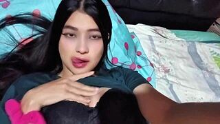 Oh man, this toy sucks my pussy so good, feeling amazing in cosplay vibes!