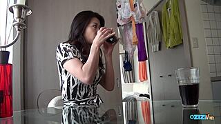 Passionate Kisses Lead to Hot Steamy Sex Between Horny Lovers with Deepthroat and Doggystyle