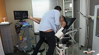 oh wow, can you believe this gynecologist is destroying my tight ass with squirt and anal creampie?