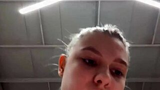 wanna watch me masturbate hard in the gym with my big ass and tits?