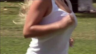 fucking hot blonde milf carolyn reese in bed 😈🍆