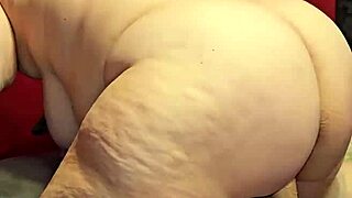 Milf Cums Hard With Big Dildo Pulsing Inside Her Wet Pussy Walls!