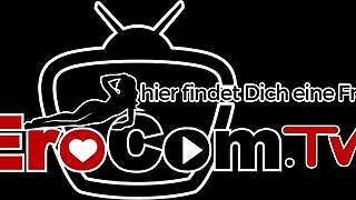 German blonde gets seduced in the bathroom by amateur guy 😏