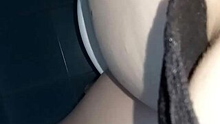 In a casual tale, Gretala notices strange rumori coming from the wc in her everyday setting