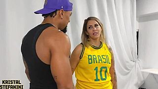 Meu professor pirocudo arregaça minha bucetinha branca com pau grande