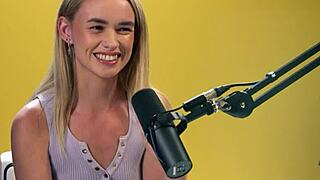 hairy teen khloe fingers pussy to orgasm explosion 🔥💦